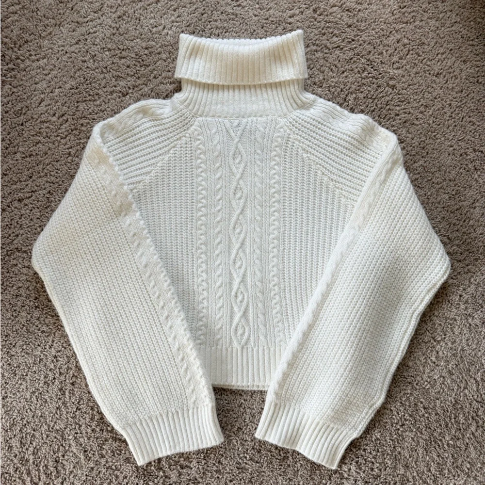 H&M Cream Cable Knit Turtleneck Sweater NWT - Picture 6 of 7